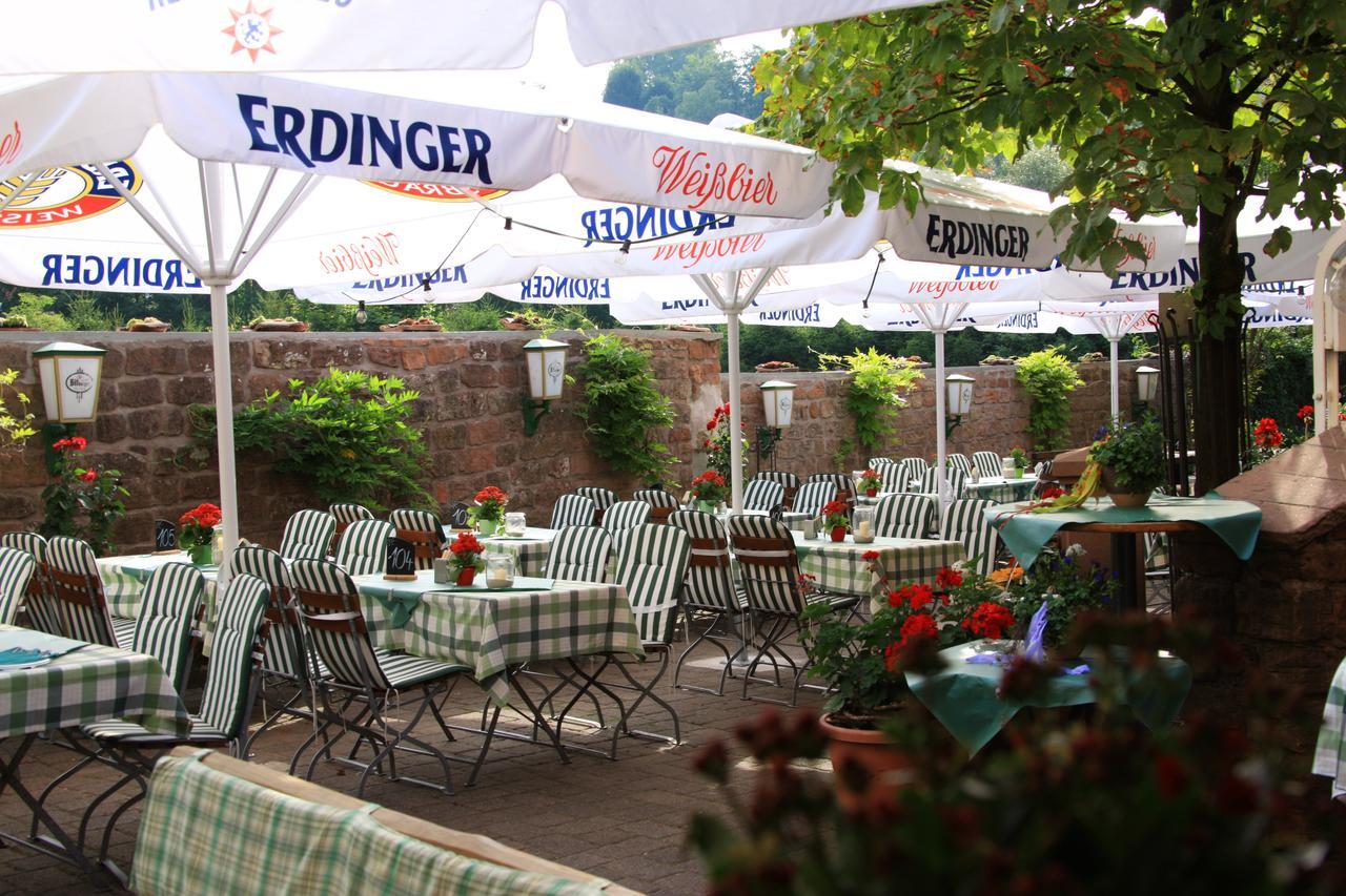Hotel- Restaurant Zum Schwan Waldfischbach-Burgalben Exterior photo